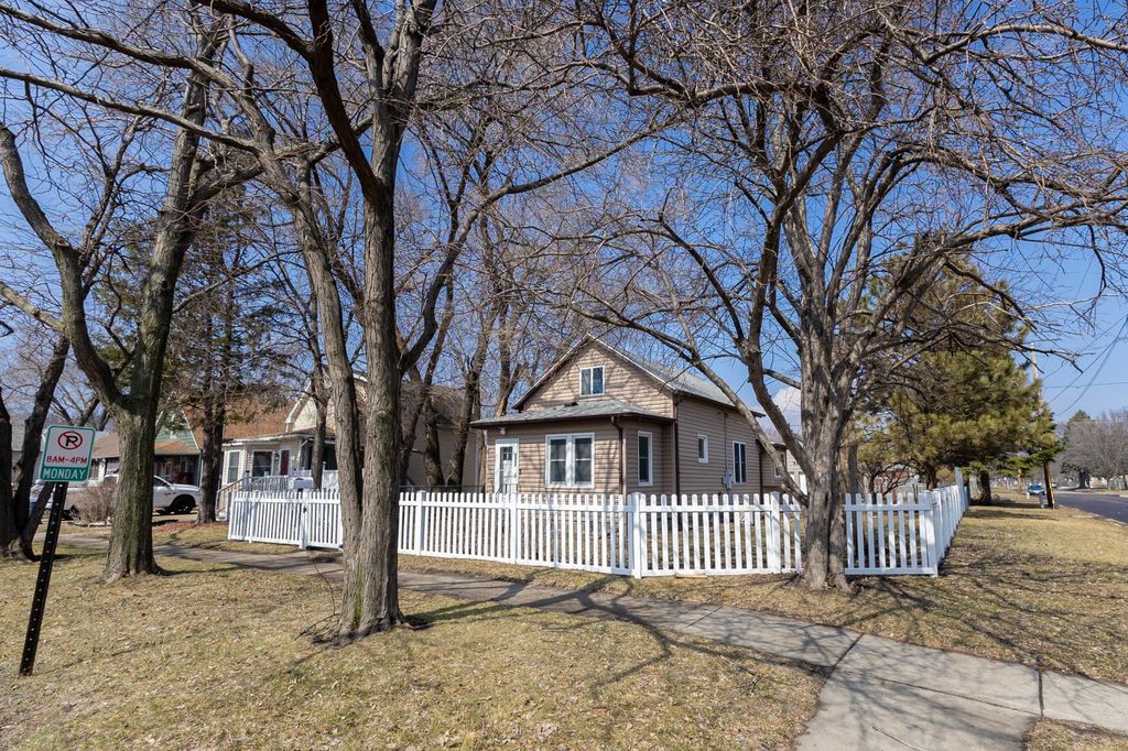 Photo of 1422 2nd Avenue N, Moorhead, MN 56560 (MLS # 7054001)