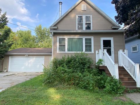 Photo of 314 Winter Avenue, Albert Lea, MN 56007 (MLS # 6797966)