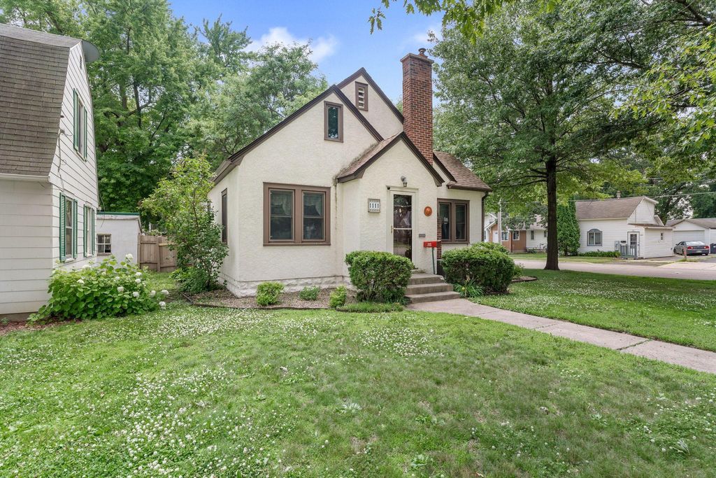 Photo of 1111 5th Avenue NW, Austin, MN 55912 (MLS # 7094260)