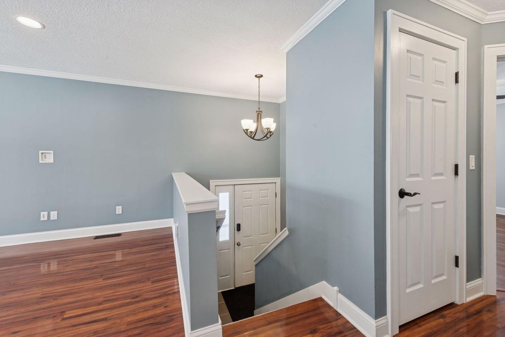 Photo of 6106 Creek View Trail, Minnetonka, MN 55345 (MLS # 7028985)