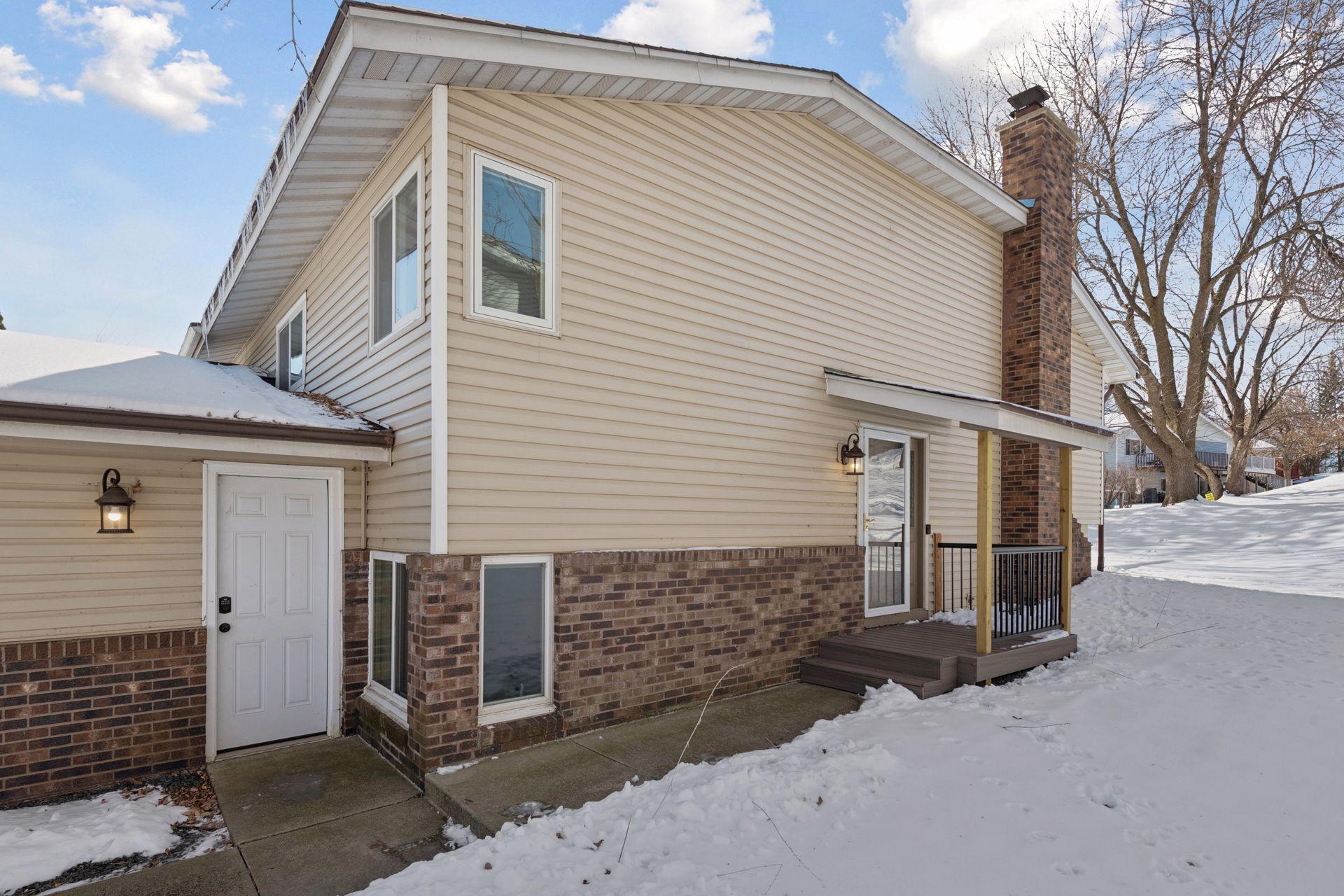 6106 Creek View Trail