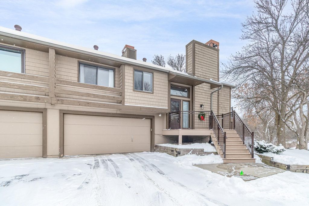 Photo of 11593 Carriage Court, Eden Prairie, MN 55344 (MLS # 6823498)
