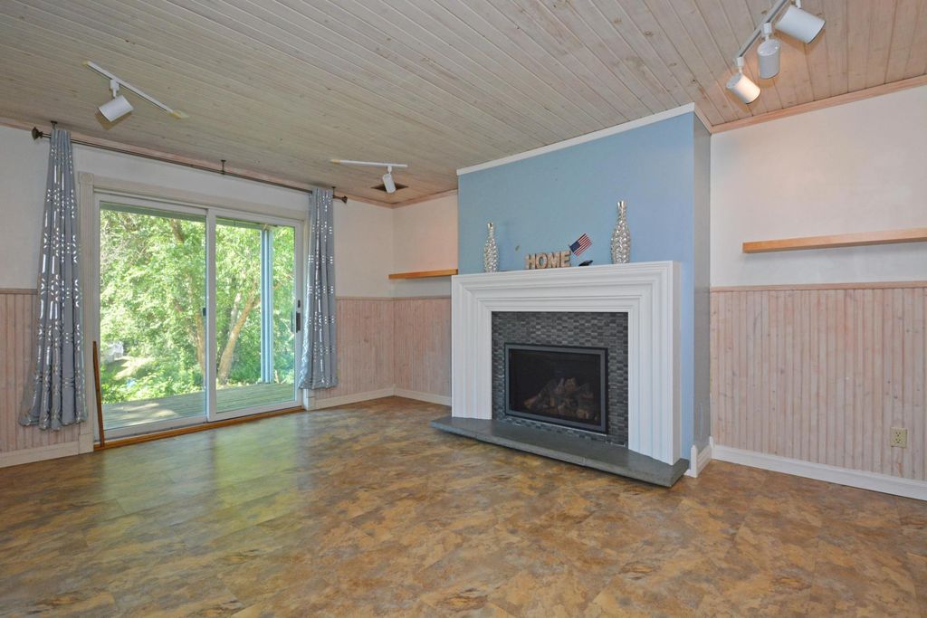Photo of 9588 County Road 5 NE, North Branch, MN 55056 (MLS # 7063179)