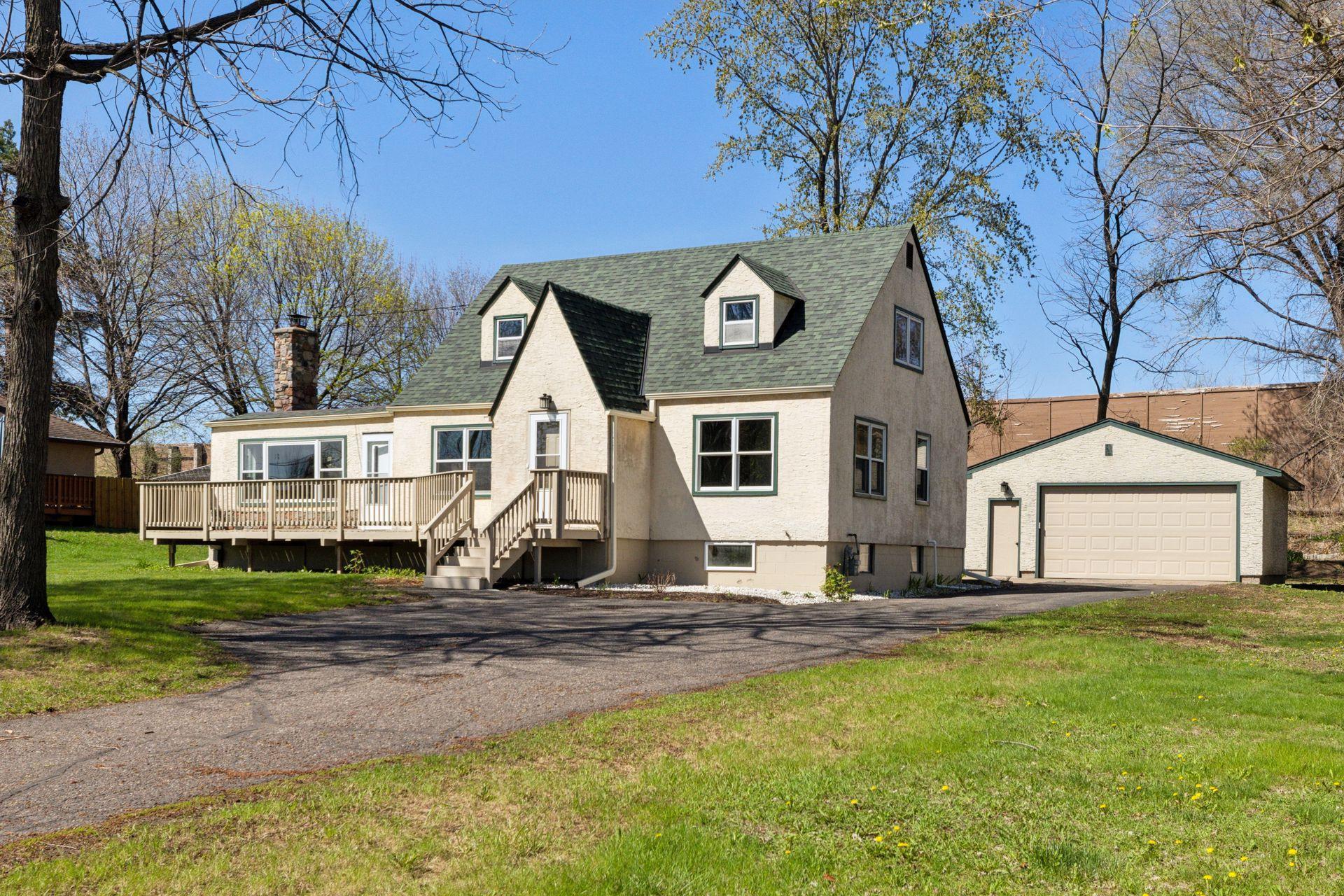2979 Centerville Road