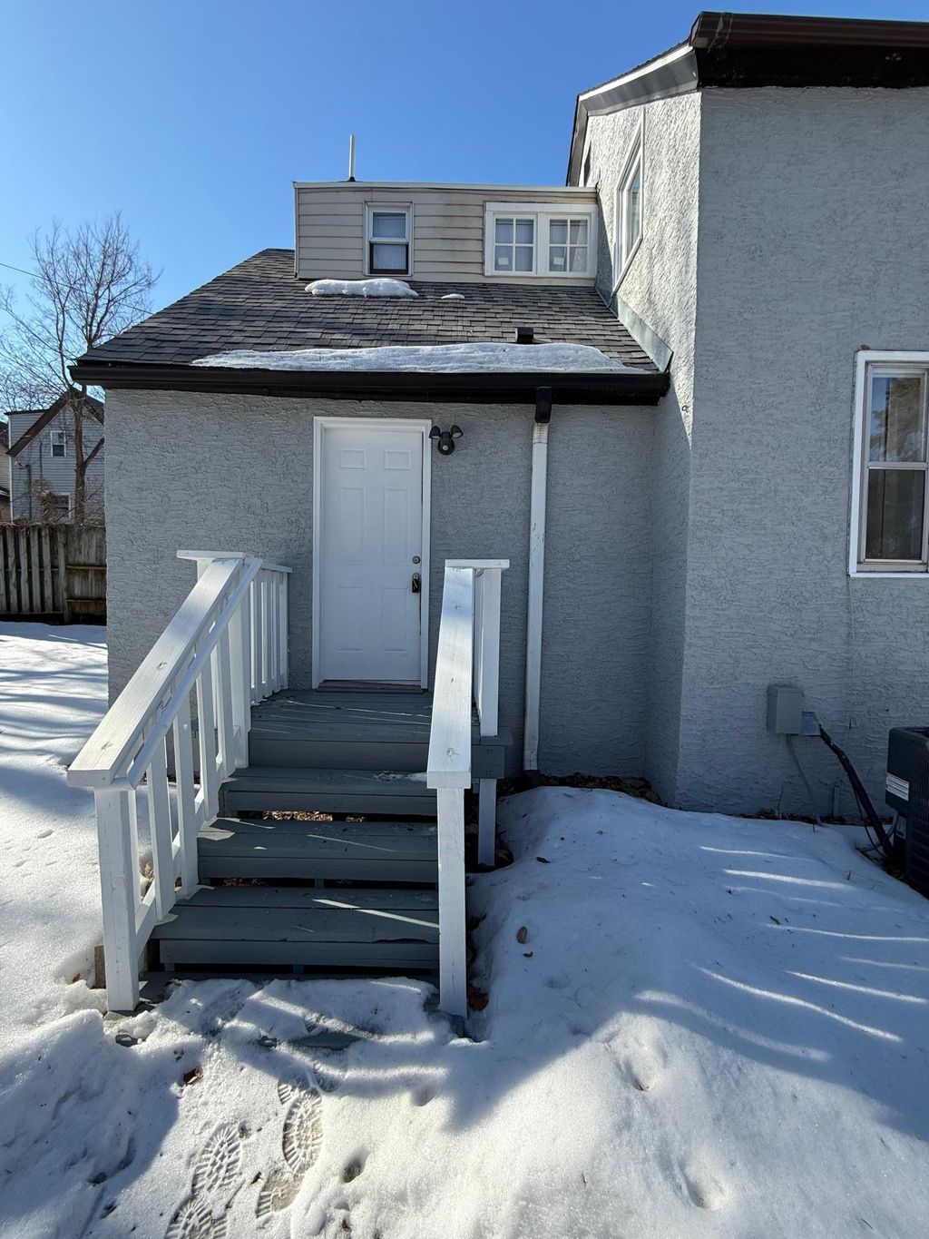 Photo of 184 Granite Street, Saint Paul, MN 55117 (MLS # 7021047)