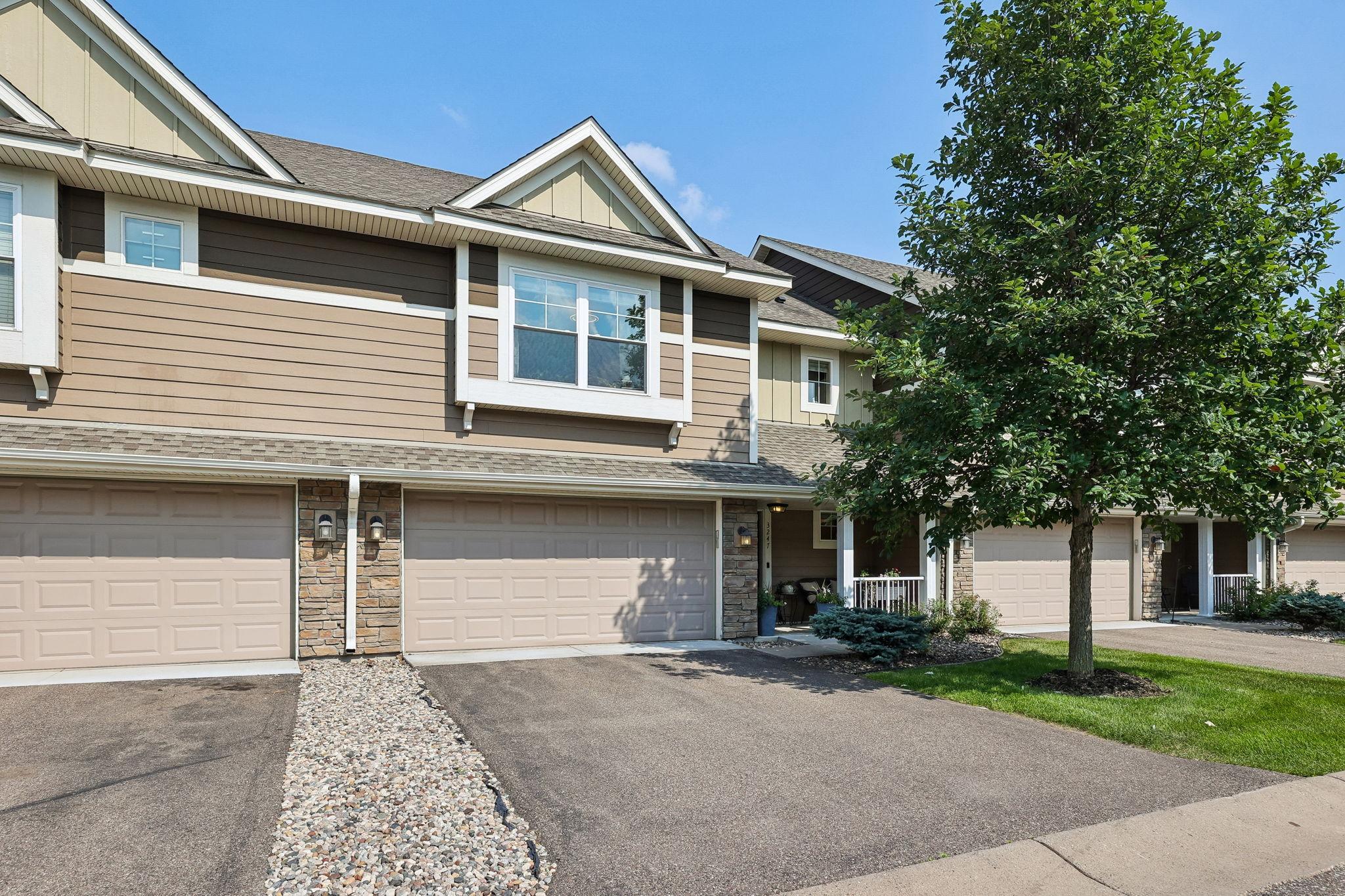 3247 Red Oak Trail