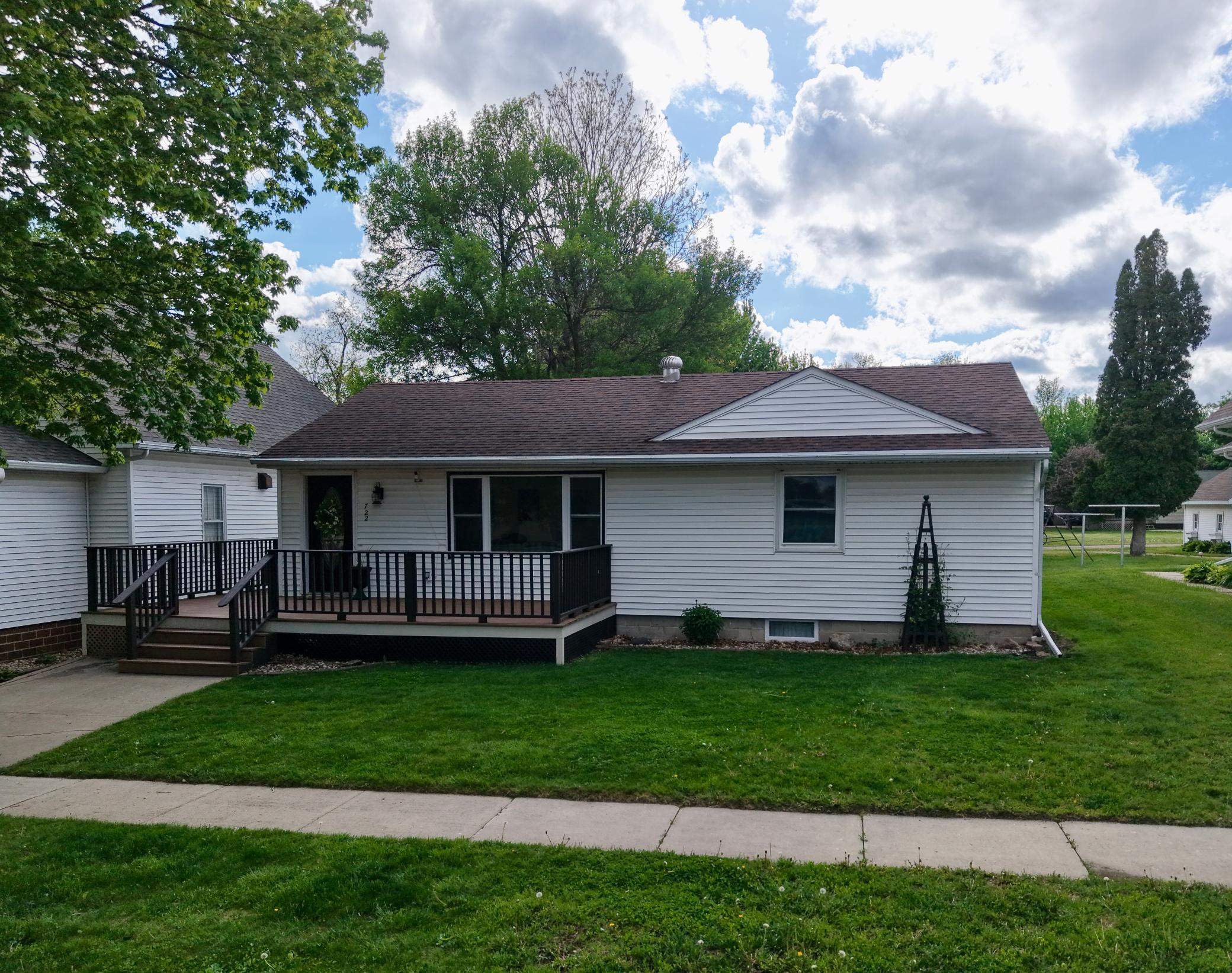 722 Adams Avenue
