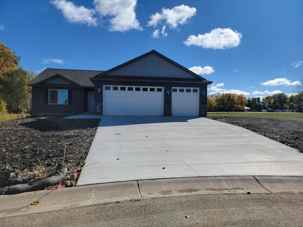 Photo of 805 11th Street SE, Waseca, MN 56093 (MLS # 7043264)