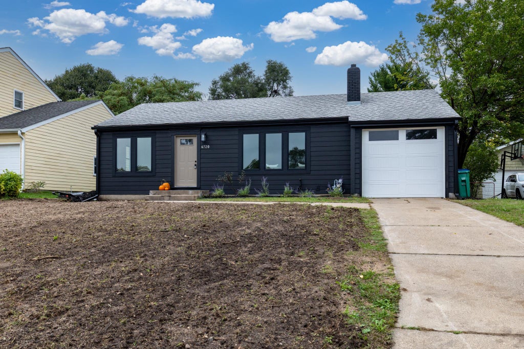 Photo of 4720 W 41st Street, Saint Louis Park, MN 55416 (MLS # 7164643)