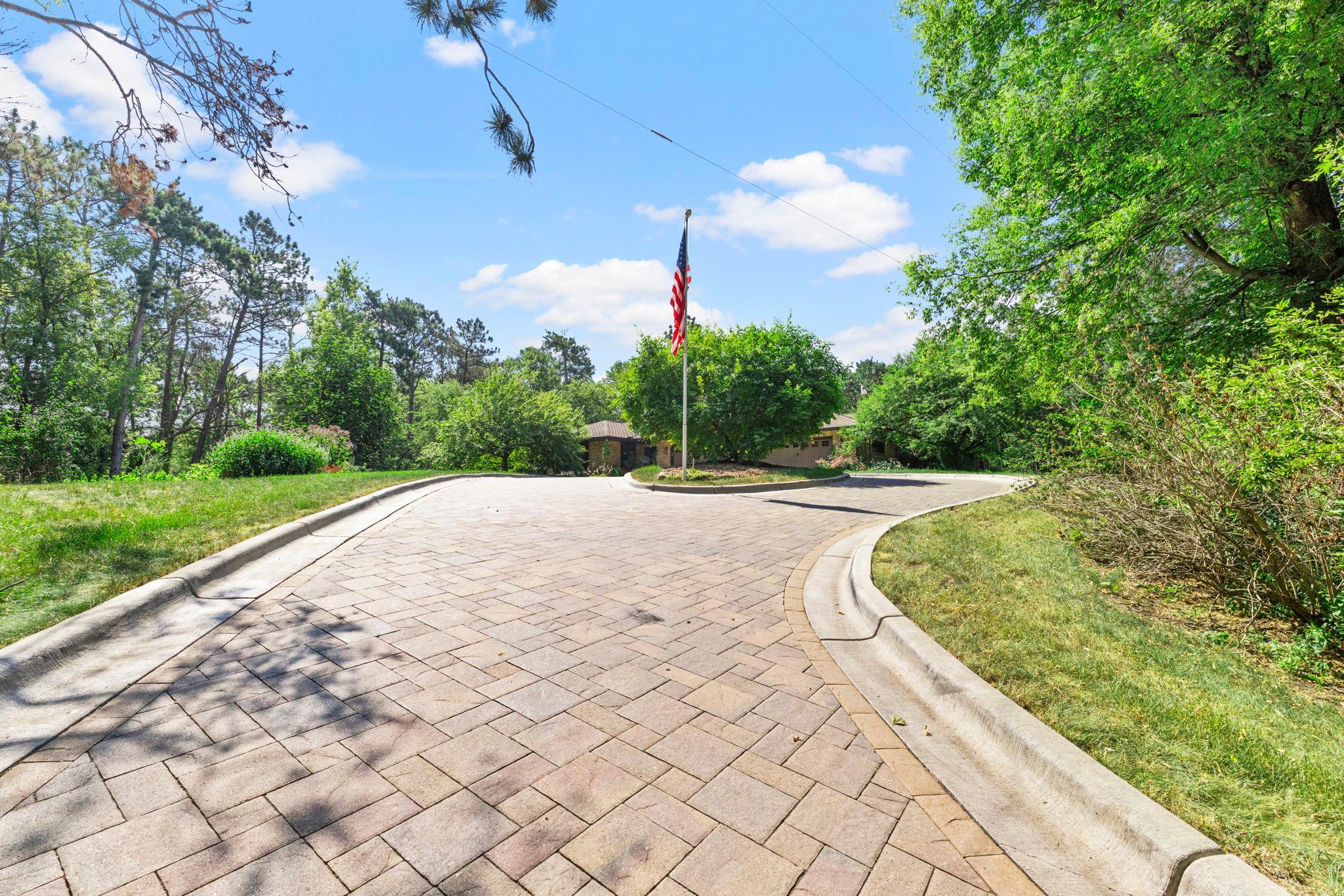 6191 Crackleberry Trail