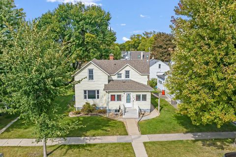 Photo of 104 Elm Street NW, Sleepy Eye, MN 56085 (MLS # 6797994)
