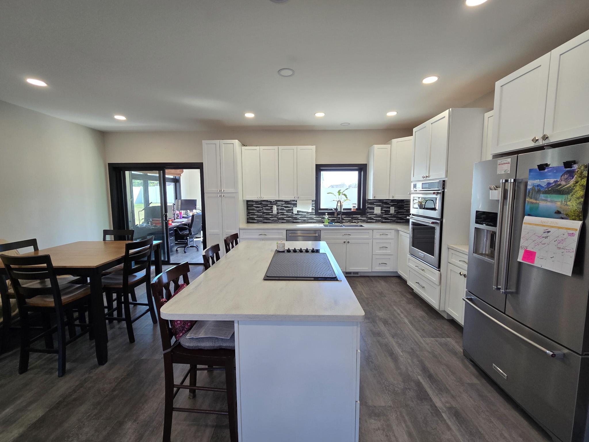 784 Lake Forest Circle