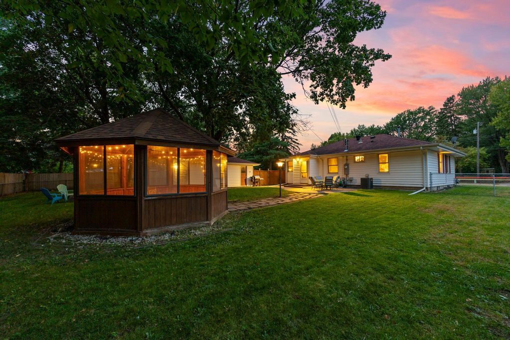 Photo of 6216 Winnetka Avenue N, Brooklyn Park, MN 55428 (MLS # 7008572)