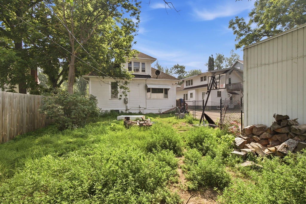 Photo of 711 N 7th Street, Brainerd, MN 56401 (MLS # 7082076)
