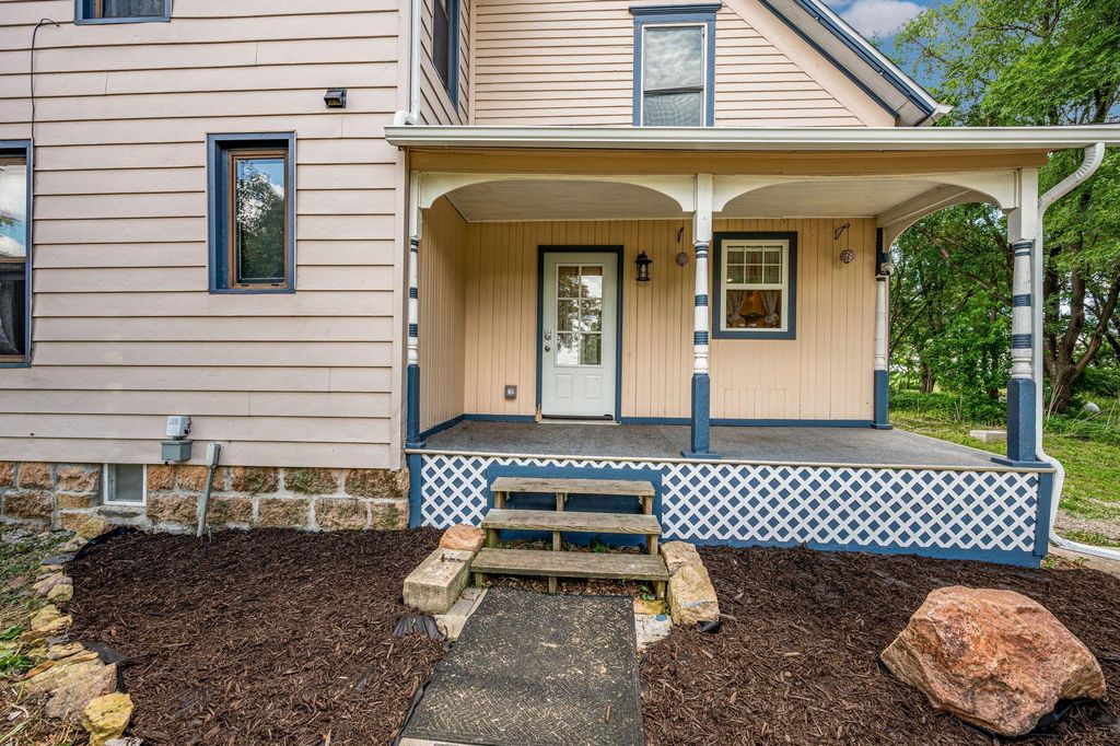 Photo of 14089 430th Avenue, Blue Earth, MN 56013 (MLS # 7091272)