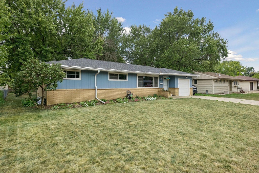 Photo of 3013 63rd Avenue N, Brooklyn Center, MN 55429 (MLS # 7035986)