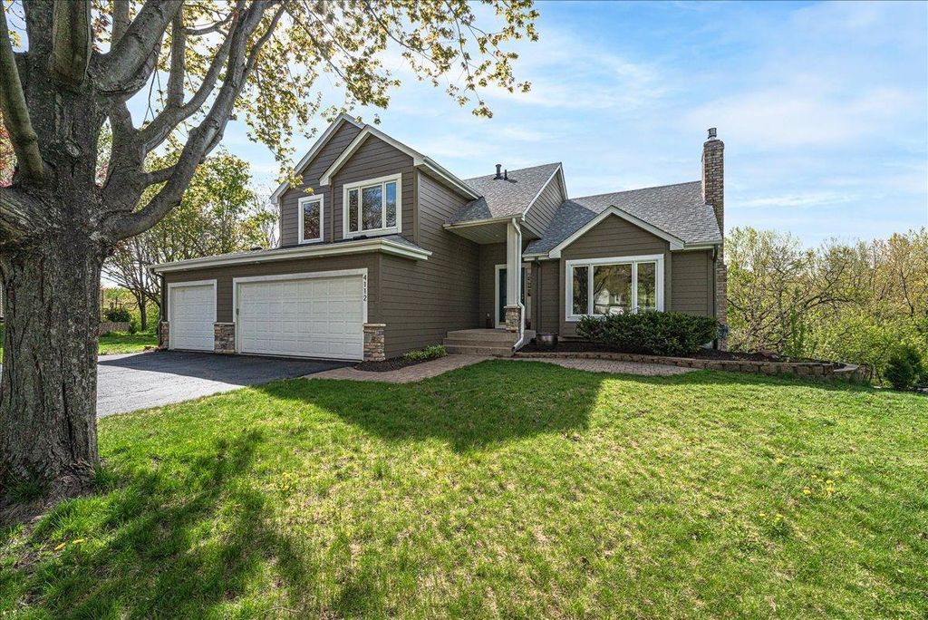 Photo of 4112 Havenhill Circle, Eagan, MN 55123 (MLS # 7066123)