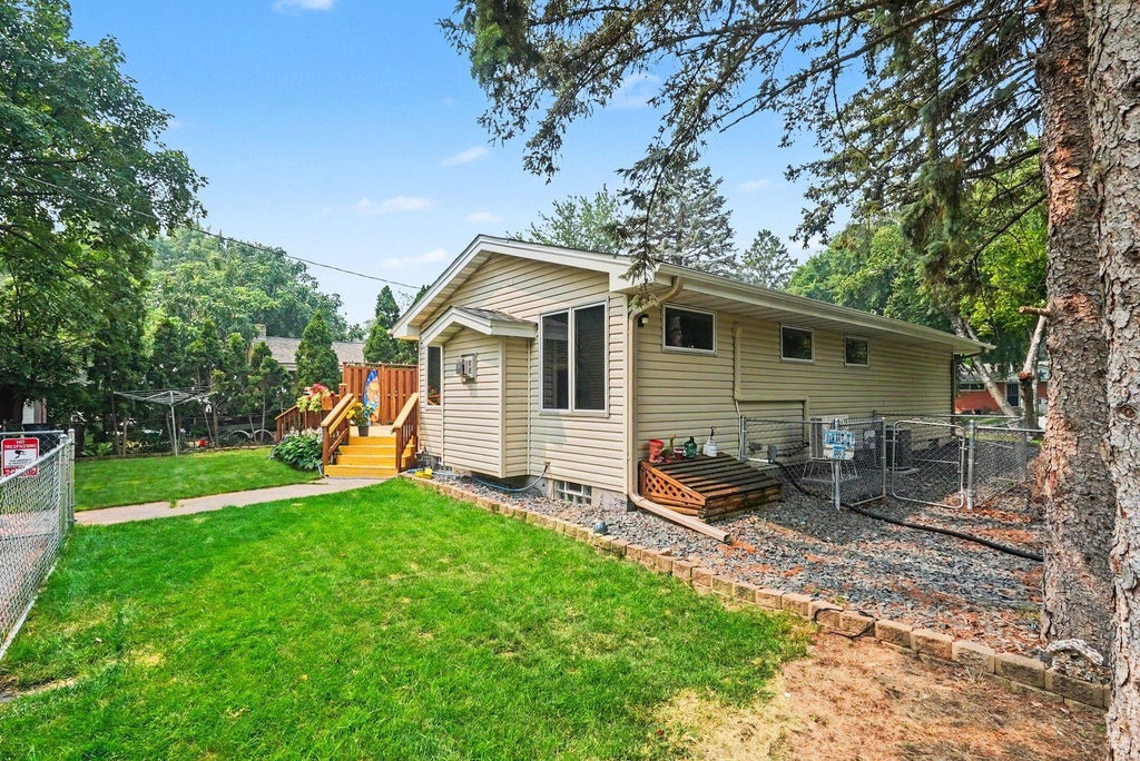 Photo of 4858 Carolyn Lane, White Bear Lake, MN 55110 (MLS # 7110094)