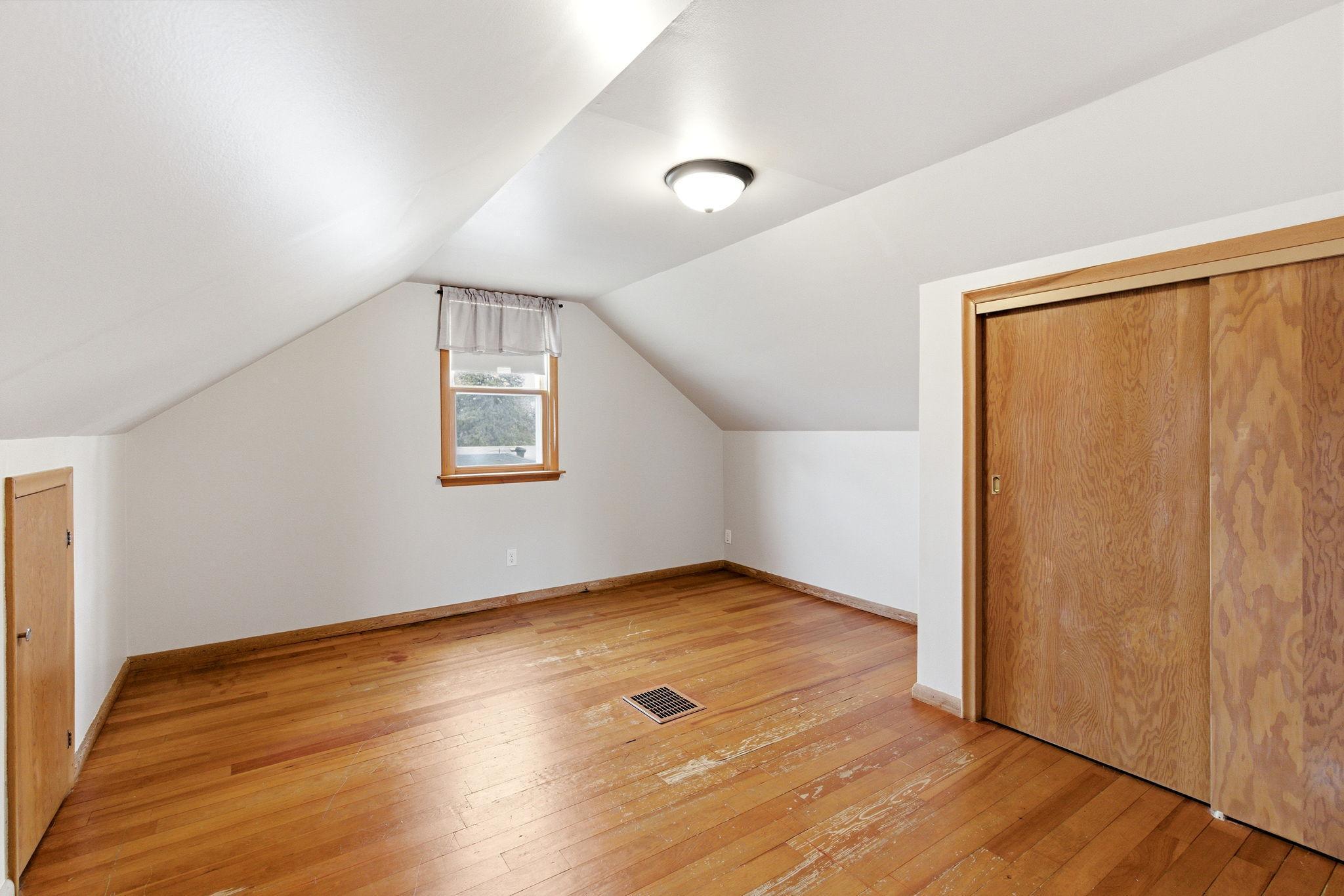 5808 Nevada Avenue N