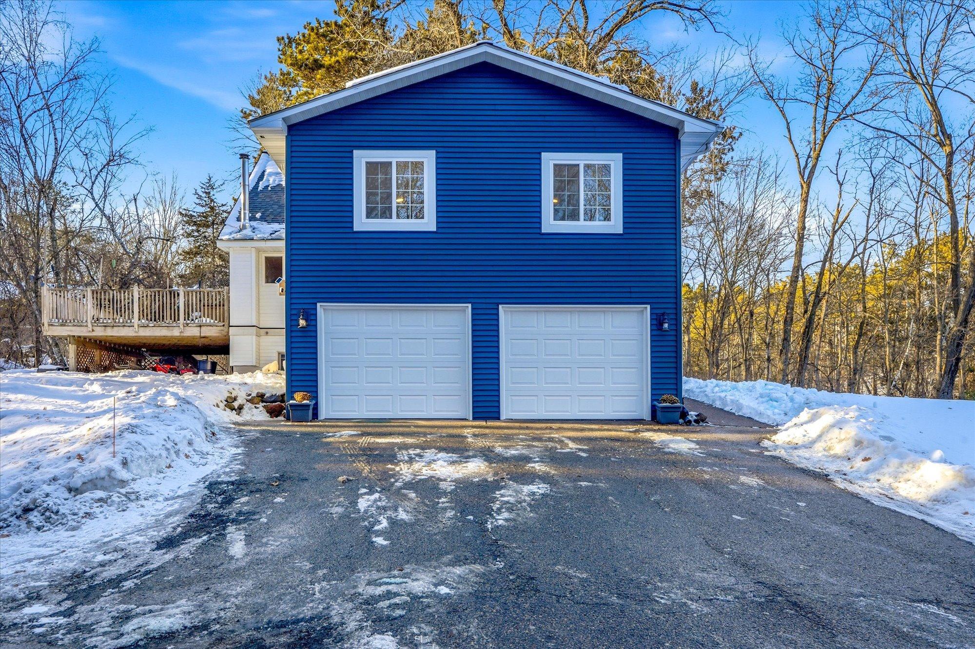 15085 Square Lake Trail N