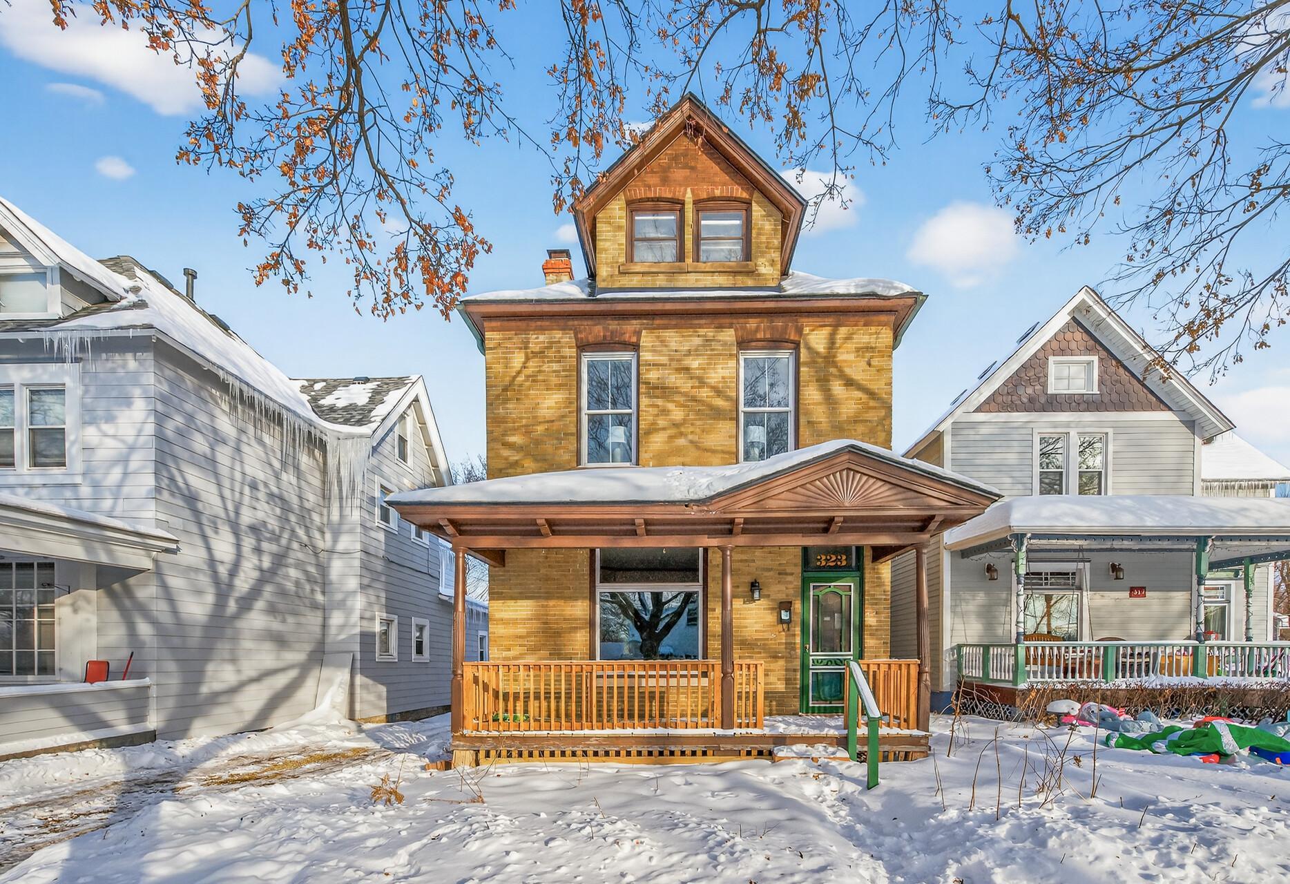 323 W Michigan Street