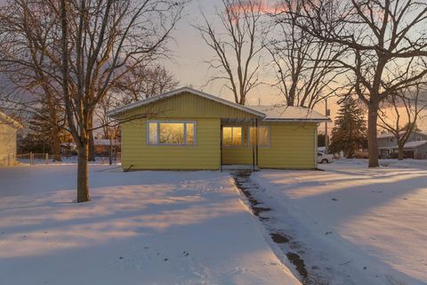 Photo of 1221 Home Place, Faribault, MN 55021 (MLS # 7000072)