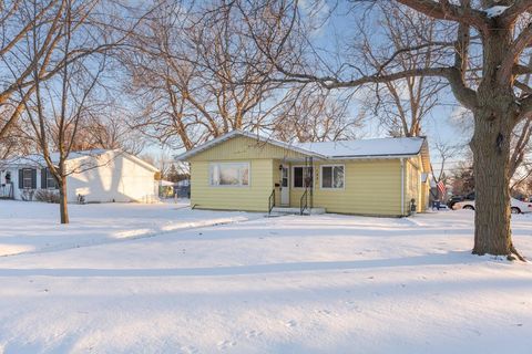 Photo of 1221 Home Place, Faribault, MN 55021 (MLS # 7000072)