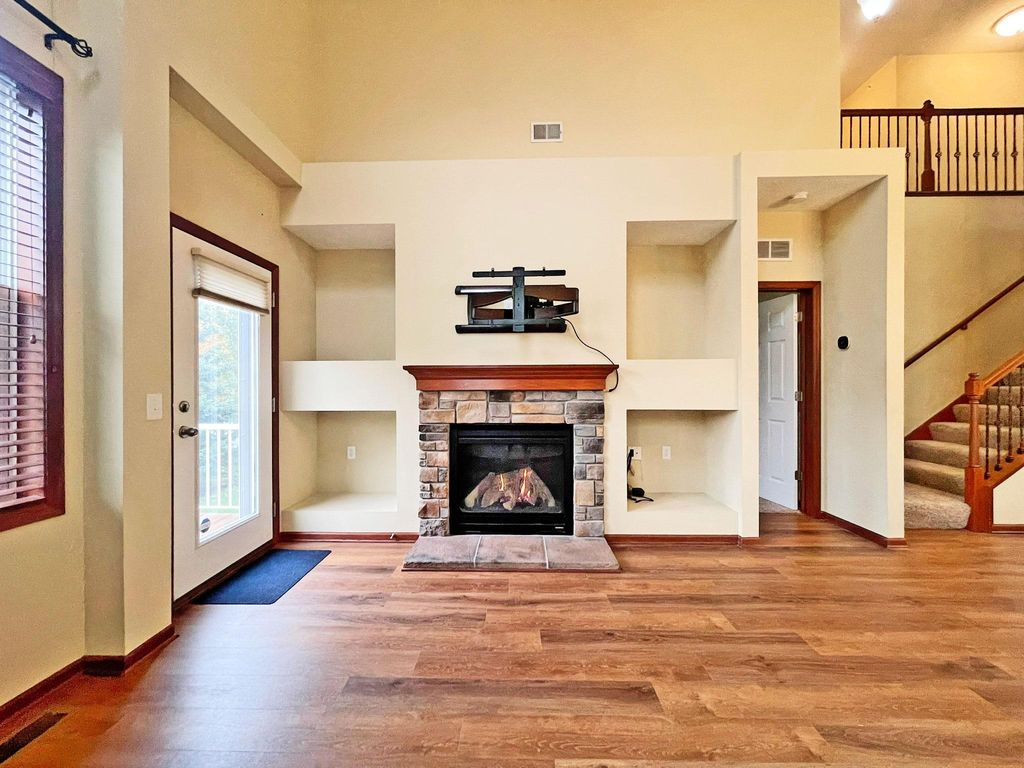 Photo of 9500 Declaration Drive, Chanhassen, MN 55317 (MLS # 6810099)