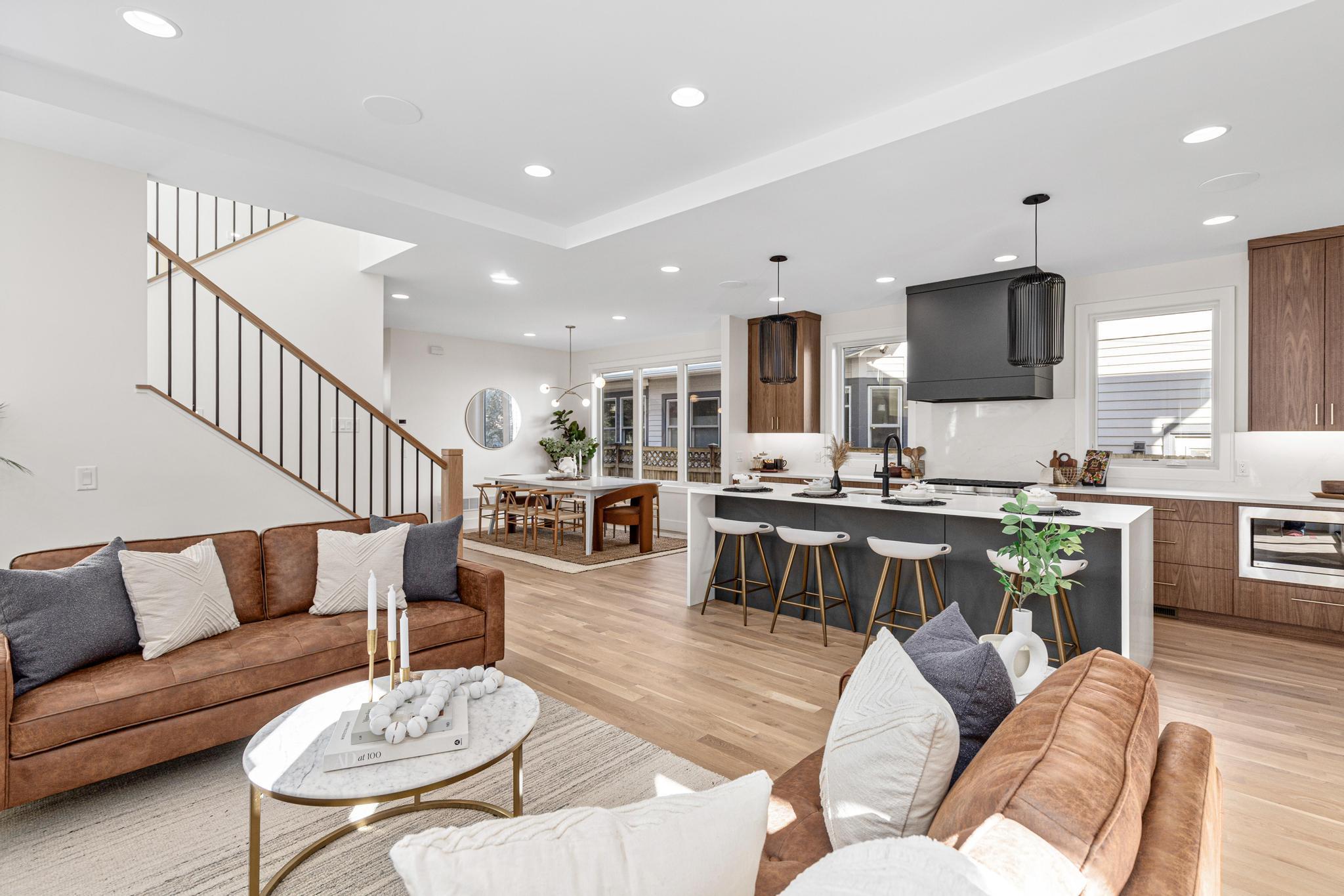 4425 Zenith Avenue S