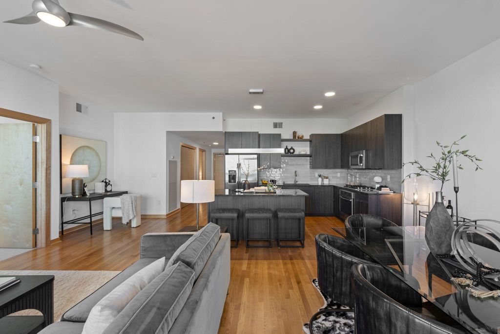 Photo of 1240 S 2nd Street #922, Minneapolis, MN 55415 (MLS # 7046736)