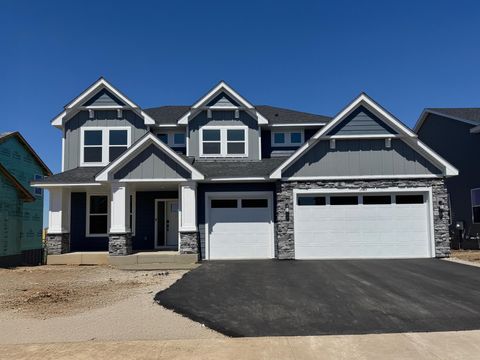 1543 England Way Shakopee MN 55379