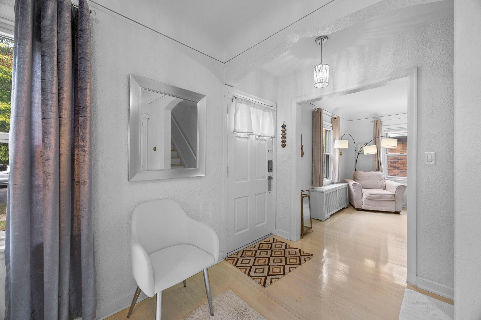 966 Eleanor Avenue