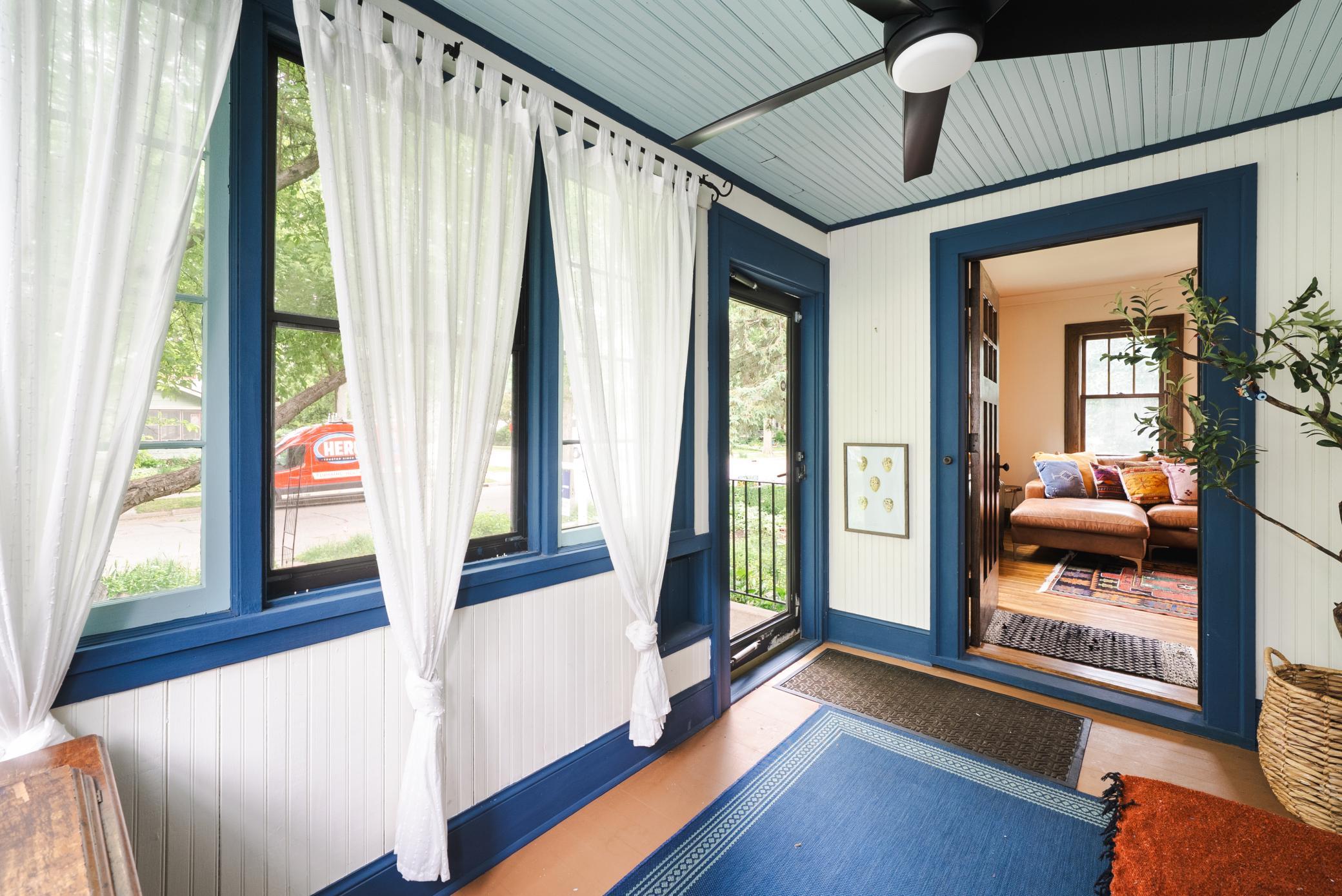 2752 41st Avenue S