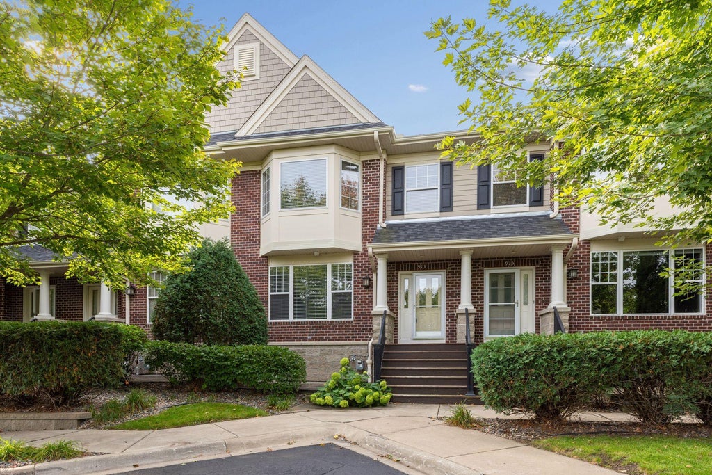 Photo of 6090 W 16th Street #913, Saint Louis Park, MN 55416 (MLS # 7149313)