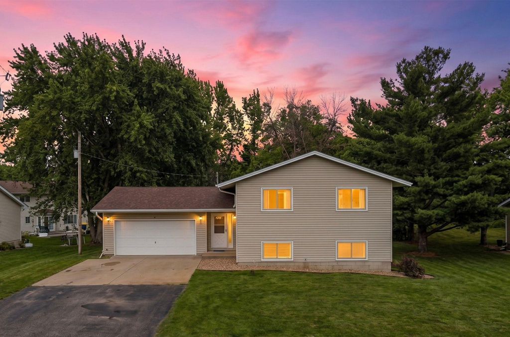 Photo of 4800 Dodd Road, Eagan, MN 55123 (MLS # 7064095)