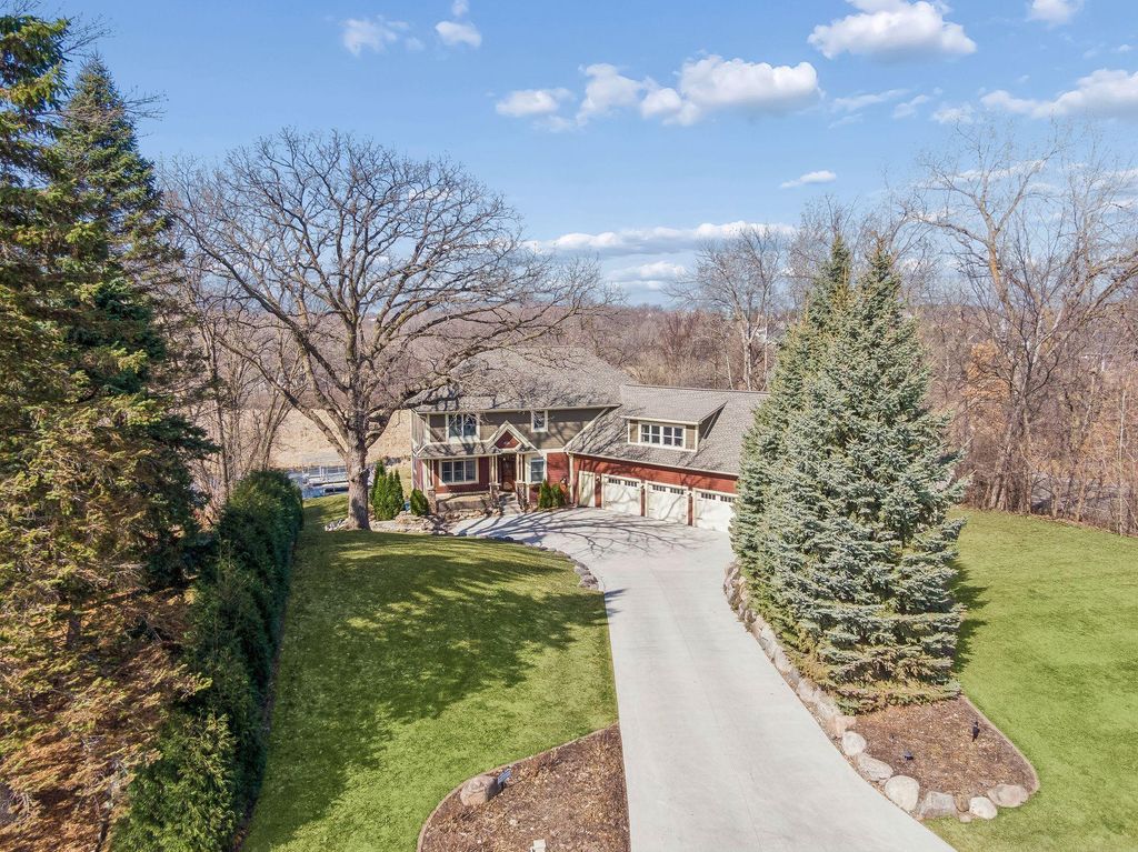 Photo of 805 Forest Arms Lane, Mound, MN 55364 (MLS # 7044440)