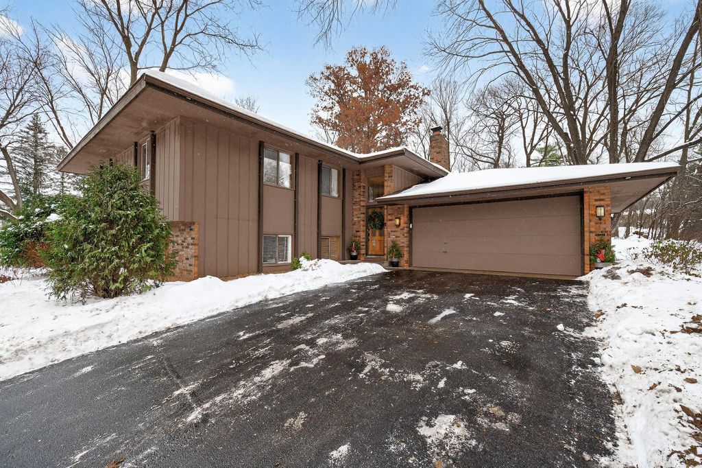 Photo of 12825 Woodview Lane, Burnsville, MN 55337 (MLS # 6814579)
