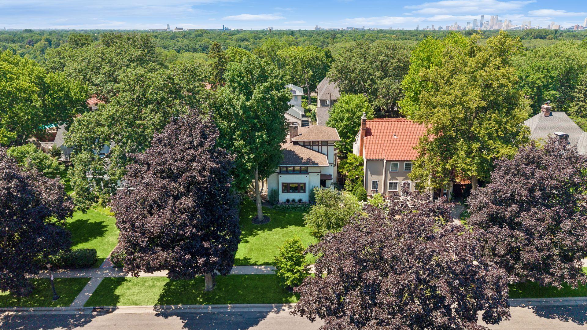 151 Woodlawn Avenue