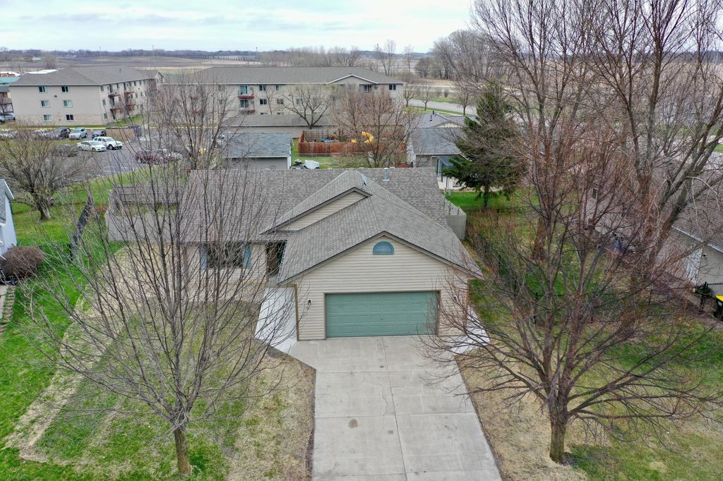 Photo of 1811 13th Street SE, Willmar, MN 56201 (MLS # 7064955)