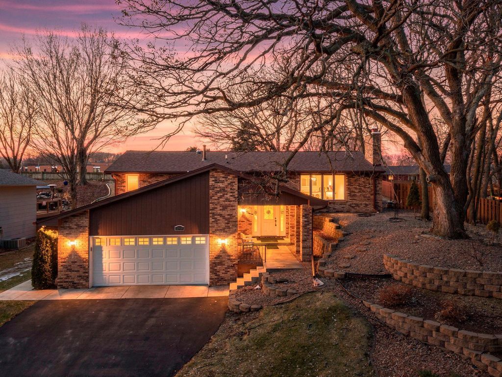 Photo of 13400 Penn Avenue S, Burnsville, MN 55337 (MLS # 7030487)