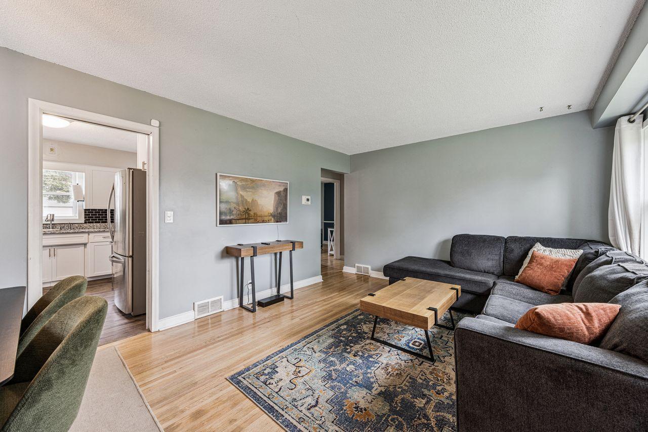 6308 Newton Avenue S