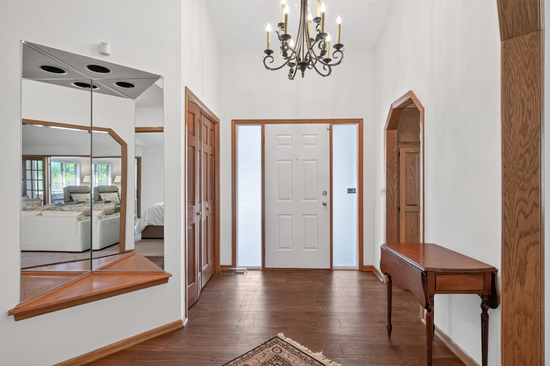 1144 Lois Court