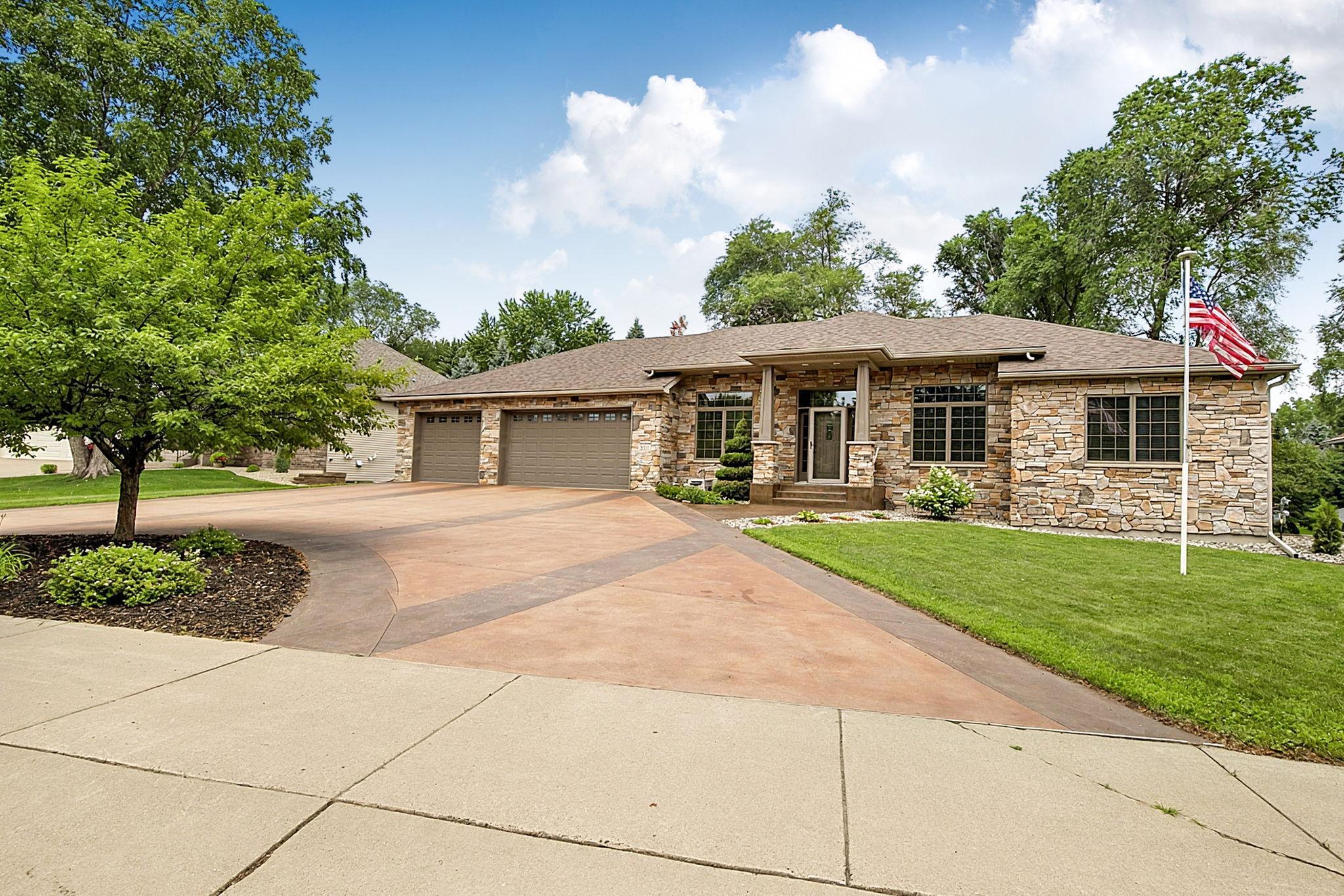 2011 Temminck Road