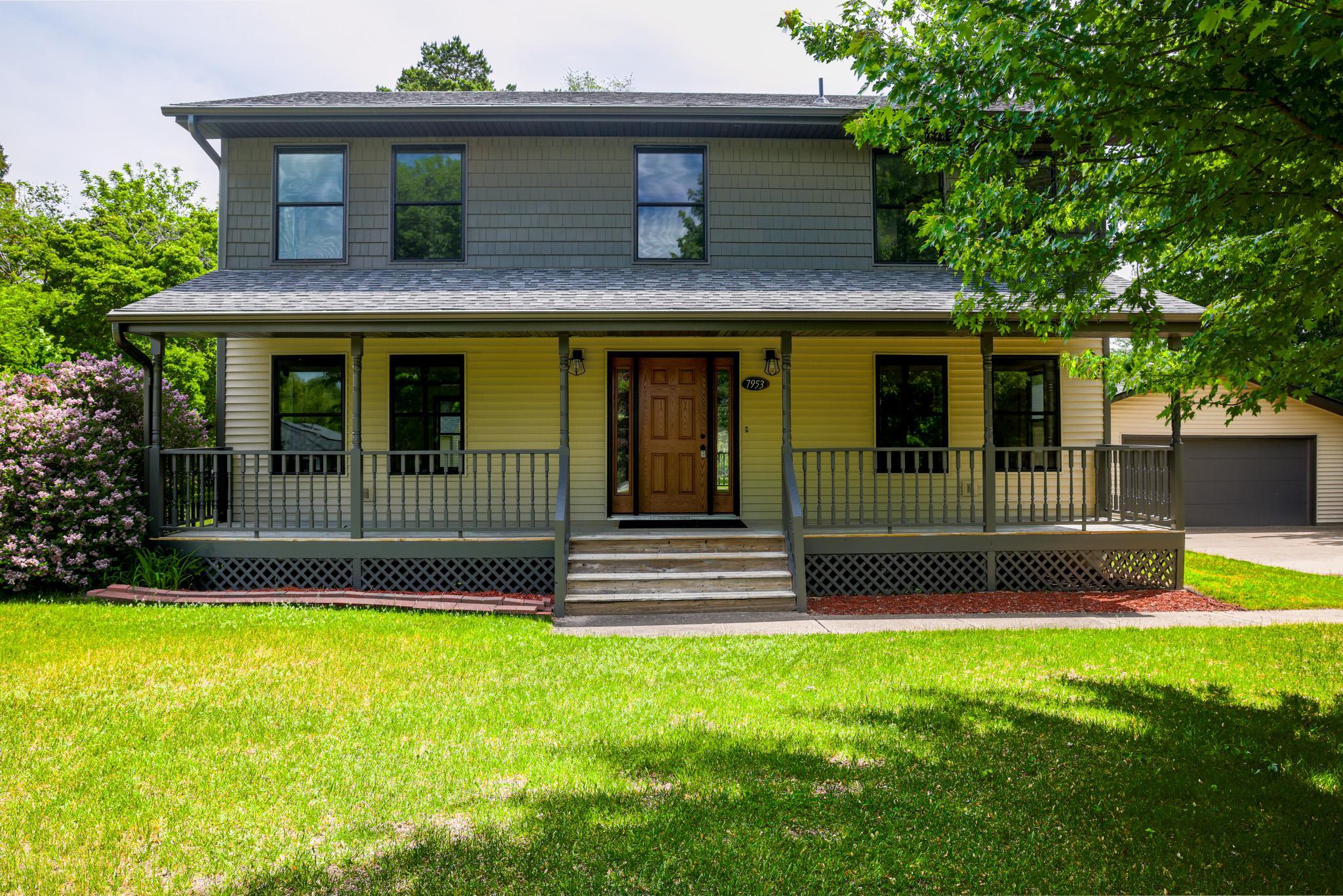 7953 Woodlawn Drive