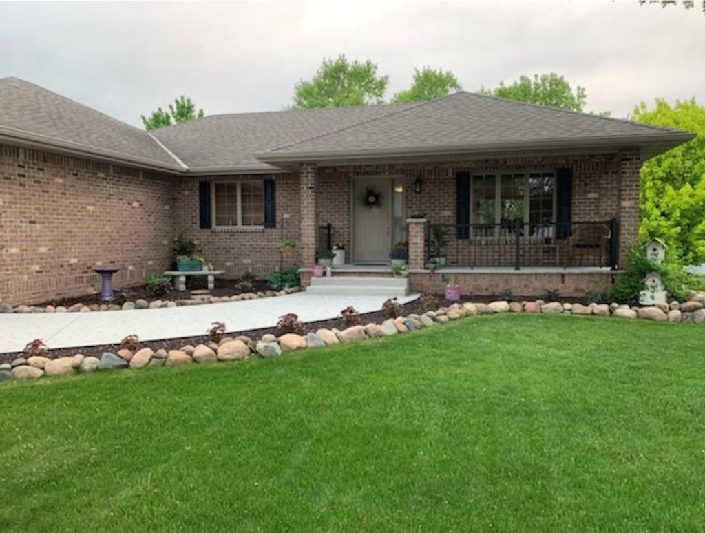 Photo of 1703 5th Avenue N, Sauk Rapids, MN 56379 (MLS # 7042911)