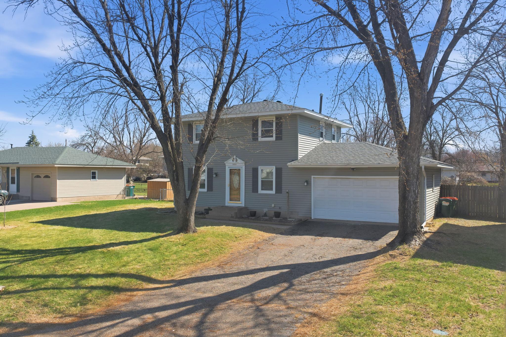 10819 President Drive NE