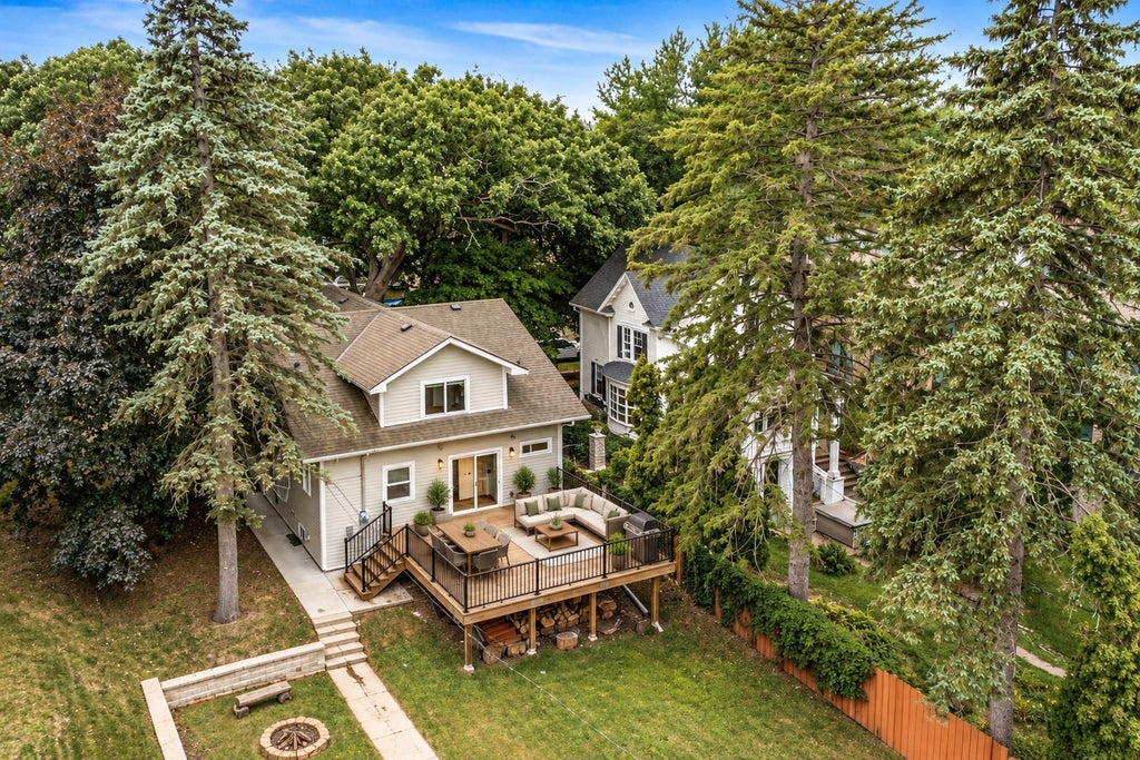 Photo of 1977 Grand Avenue, Saint Paul, MN 55105 (MLS # 7153366)