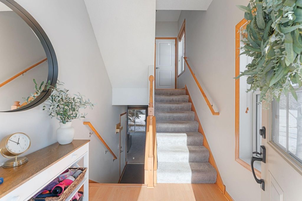 Photo of 3262 Oak View Drive, Woodbury, MN 55129 (MLS # 7001939)