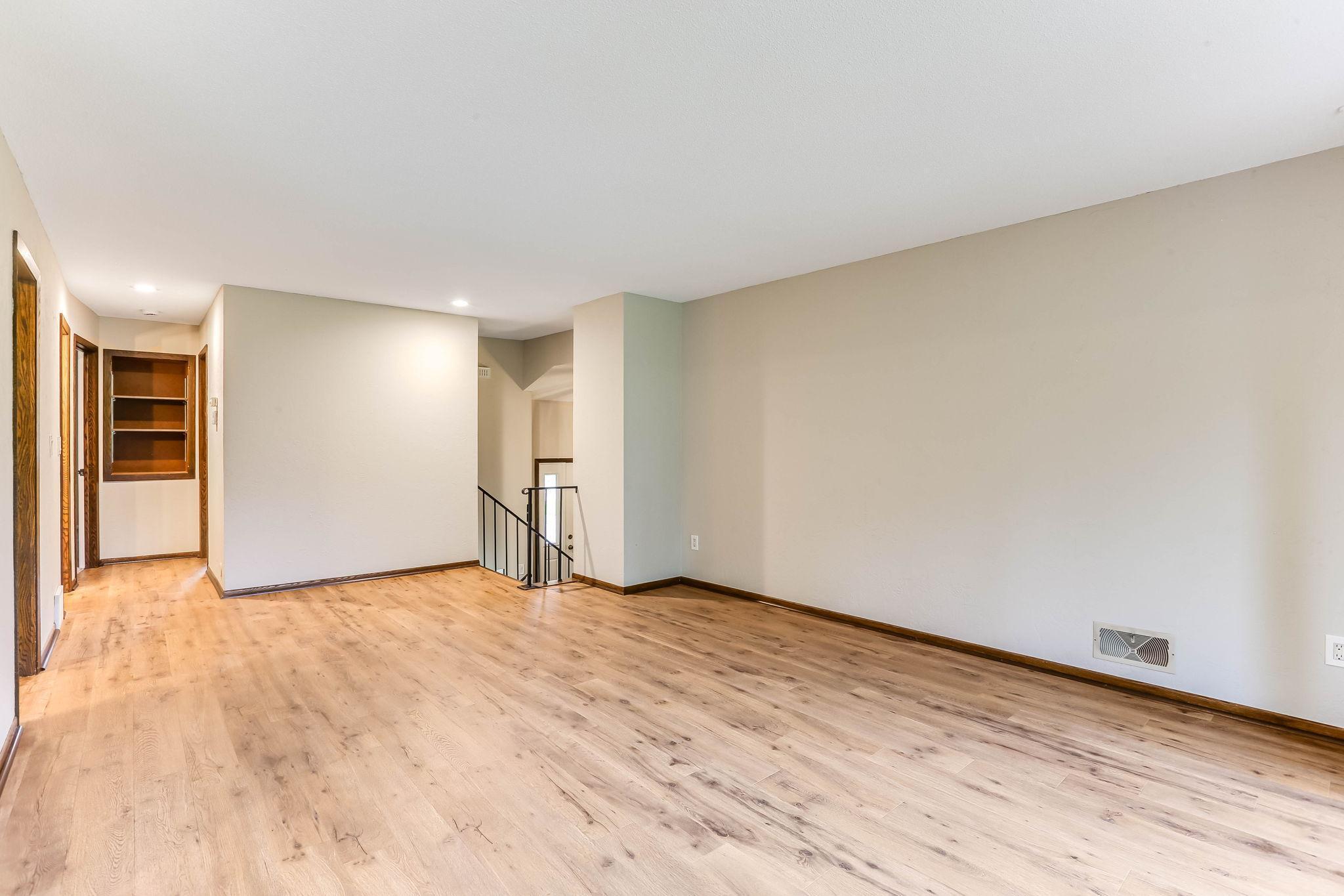 1750 Lansford Lane