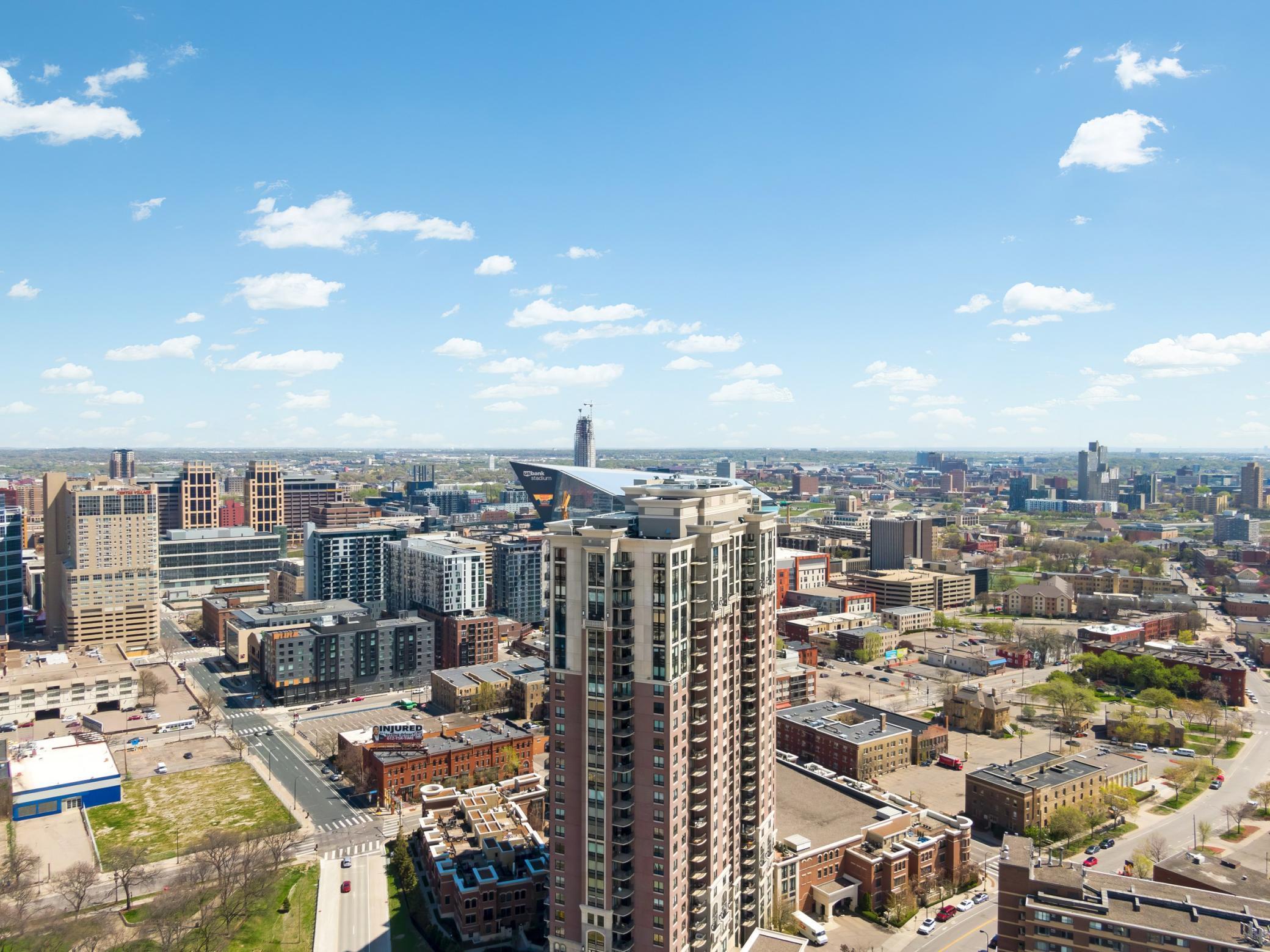 500 E Grant Street 1110